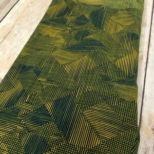 ✨OS SPORT Navy Background Leggings by LuLaRoe✨